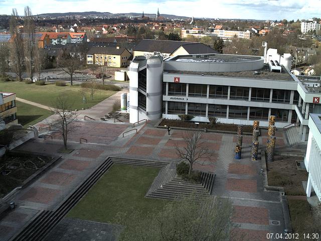 Foto der Webcam: Verwaltungsgeb&auml;ude, Innenhof mit Audimax, H&ouml;rsaal-Geb&auml;ude 1