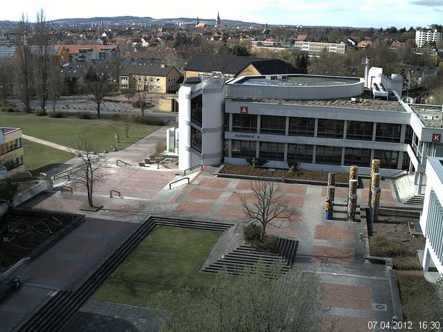 Foto der Webcam: Verwaltungsgeb&auml;ude, Innenhof mit Audimax, H&ouml;rsaal-Geb&auml;ude 1