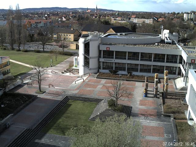 Foto der Webcam: Verwaltungsgeb&auml;ude, Innenhof mit Audimax, H&ouml;rsaal-Geb&auml;ude 1