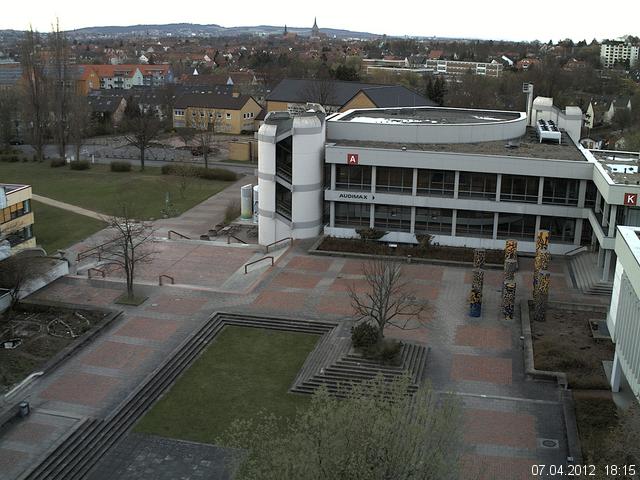 Foto der Webcam: Verwaltungsgeb&auml;ude, Innenhof mit Audimax, H&ouml;rsaal-Geb&auml;ude 1