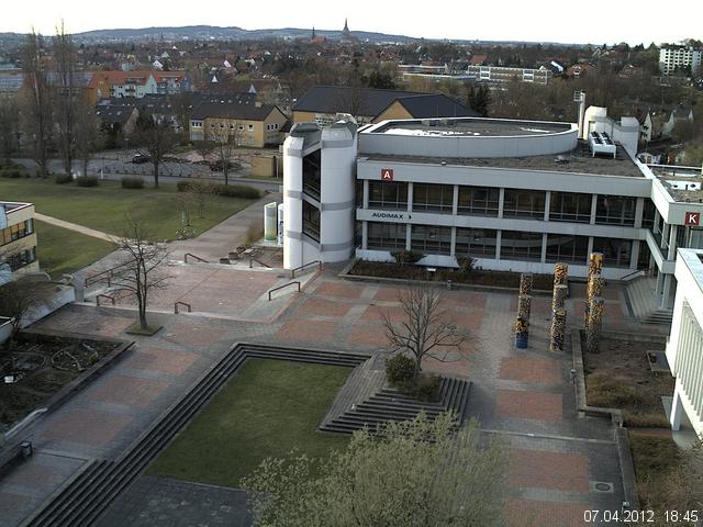 Foto der Webcam: Verwaltungsgeb&auml;ude, Innenhof mit Audimax, H&ouml;rsaal-Geb&auml;ude 1