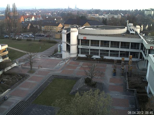 Foto der Webcam: Verwaltungsgeb&auml;ude, Innenhof mit Audimax, H&ouml;rsaal-Geb&auml;ude 1