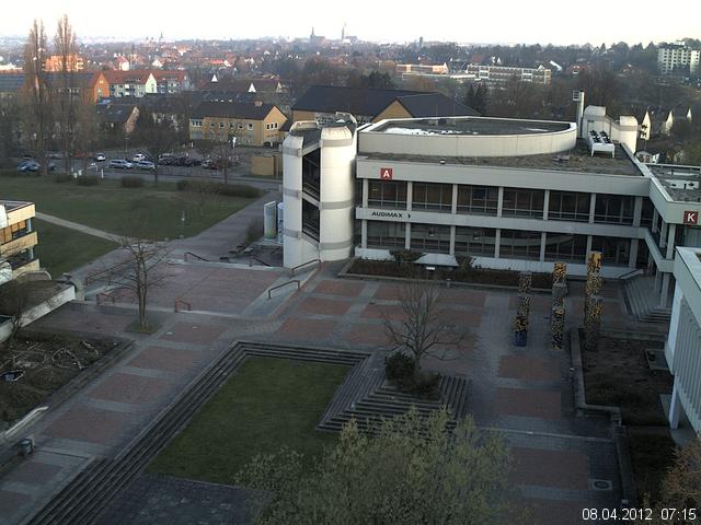 Foto der Webcam: Verwaltungsgeb&auml;ude, Innenhof mit Audimax, H&ouml;rsaal-Geb&auml;ude 1