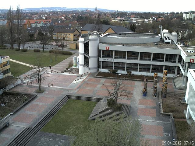 Foto der Webcam: Verwaltungsgeb&auml;ude, Innenhof mit Audimax, H&ouml;rsaal-Geb&auml;ude 1