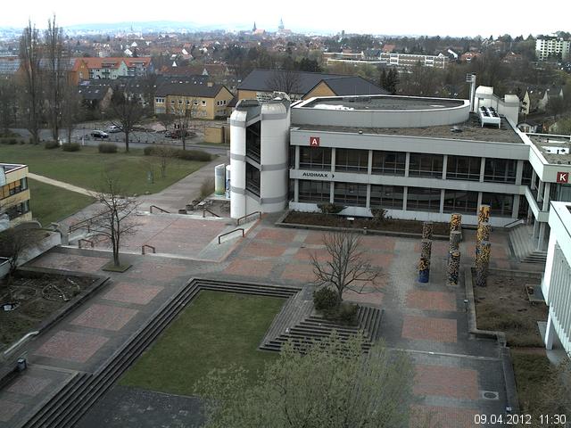 Foto der Webcam: Verwaltungsgeb&auml;ude, Innenhof mit Audimax, H&ouml;rsaal-Geb&auml;ude 1