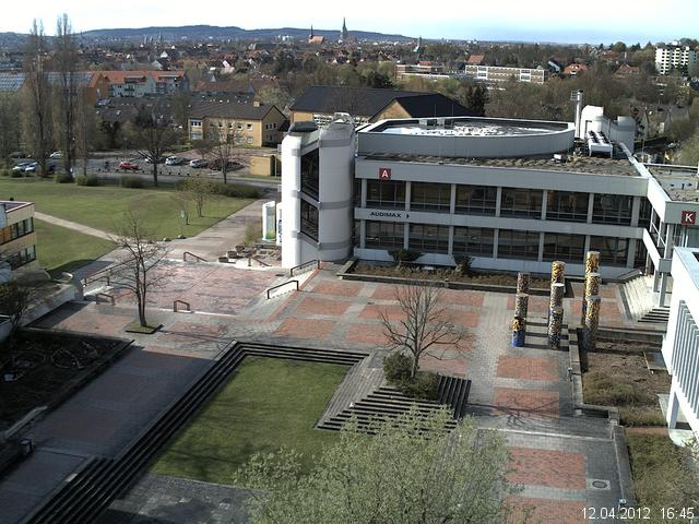 Foto der Webcam: Verwaltungsgeb&auml;ude, Innenhof mit Audimax, H&ouml;rsaal-Geb&auml;ude 1