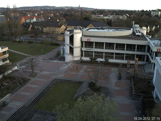 Foto der Webcam: Verwaltungsgeb&auml;ude, Innenhof mit Audimax, H&ouml;rsaal-Geb&auml;ude 1
