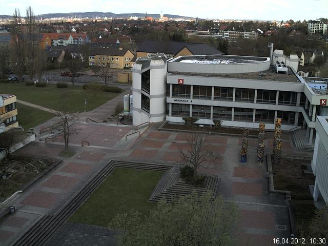 Foto der Webcam: Verwaltungsgeb&auml;ude, Innenhof mit Audimax, H&ouml;rsaal-Geb&auml;ude 1