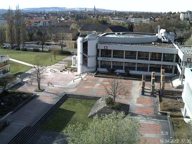 Foto der Webcam: Verwaltungsgeb&auml;ude, Innenhof mit Audimax, H&ouml;rsaal-Geb&auml;ude 1