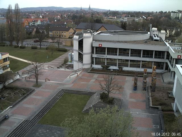 Foto der Webcam: Verwaltungsgeb&auml;ude, Innenhof mit Audimax, H&ouml;rsaal-Geb&auml;ude 1
