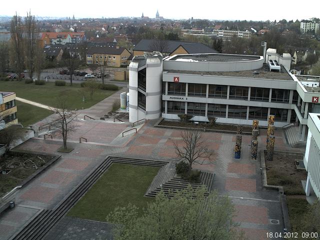 Foto der Webcam: Verwaltungsgeb&auml;ude, Innenhof mit Audimax, H&ouml;rsaal-Geb&auml;ude 1