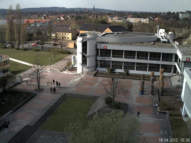 Foto der Webcam: Verwaltungsgeb&auml;ude, Innenhof mit Audimax, H&ouml;rsaal-Geb&auml;ude 1