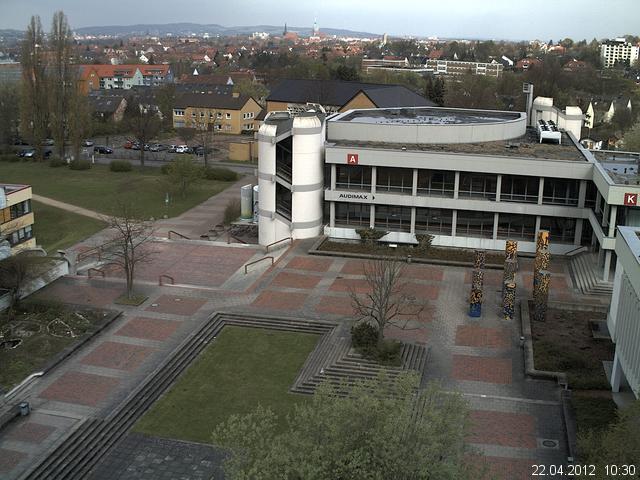 Foto der Webcam: Verwaltungsgeb&auml;ude, Innenhof mit Audimax, H&ouml;rsaal-Geb&auml;ude 1