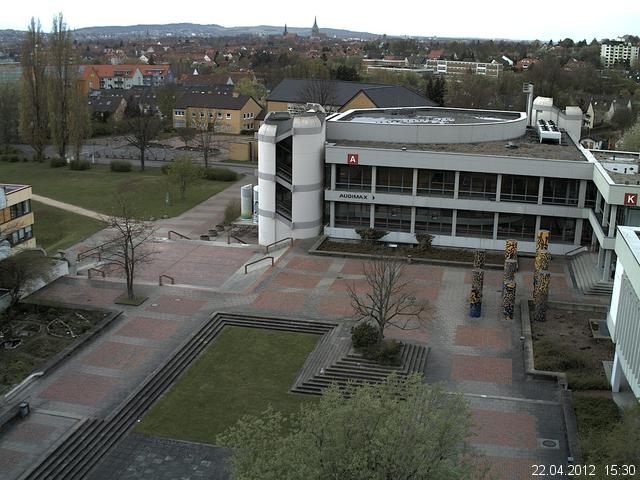 Foto der Webcam: Verwaltungsgeb&auml;ude, Innenhof mit Audimax, H&ouml;rsaal-Geb&auml;ude 1