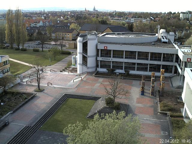 Foto der Webcam: Verwaltungsgeb&auml;ude, Innenhof mit Audimax, H&ouml;rsaal-Geb&auml;ude 1