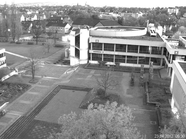 Foto der Webcam: Verwaltungsgeb&auml;ude, Innenhof mit Audimax, H&ouml;rsaal-Geb&auml;ude 1