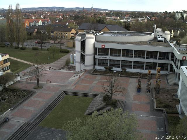 Foto der Webcam: Verwaltungsgeb&auml;ude, Innenhof mit Audimax, H&ouml;rsaal-Geb&auml;ude 1