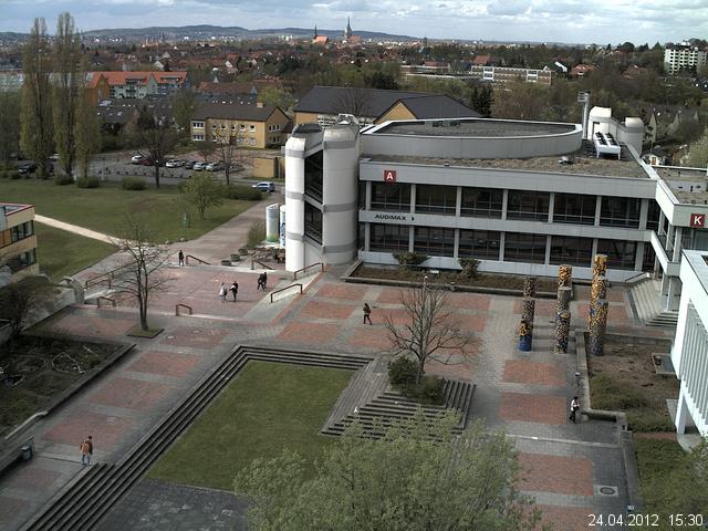 Foto der Webcam: Verwaltungsgeb&auml;ude, Innenhof mit Audimax, H&ouml;rsaal-Geb&auml;ude 1