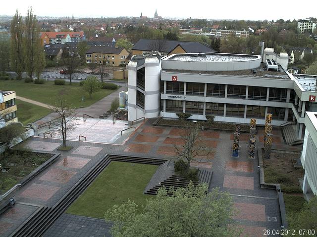 Foto der Webcam: Verwaltungsgeb&auml;ude, Innenhof mit Audimax, H&ouml;rsaal-Geb&auml;ude 1