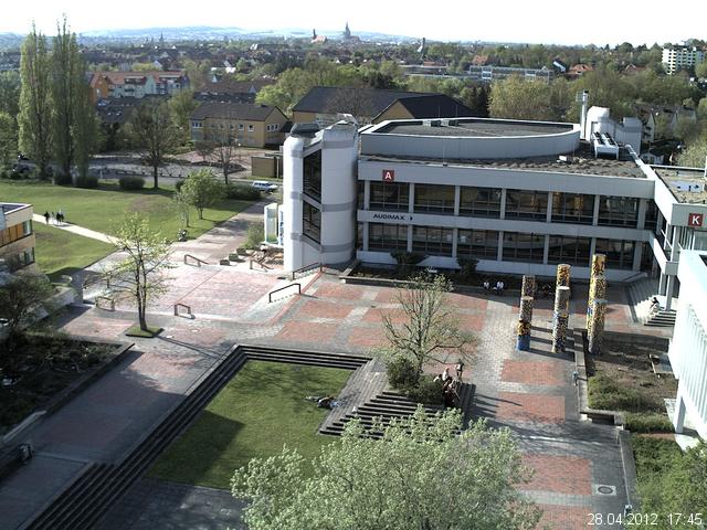 Foto der Webcam: Verwaltungsgeb&auml;ude, Innenhof mit Audimax, H&ouml;rsaal-Geb&auml;ude 1