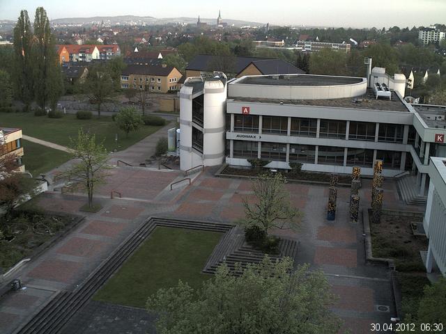 Foto der Webcam: Verwaltungsgeb&auml;ude, Innenhof mit Audimax, H&ouml;rsaal-Geb&auml;ude 1