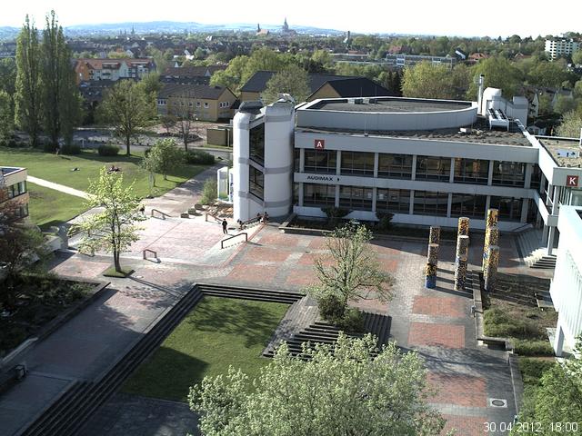 Foto der Webcam: Verwaltungsgeb&auml;ude, Innenhof mit Audimax, H&ouml;rsaal-Geb&auml;ude 1