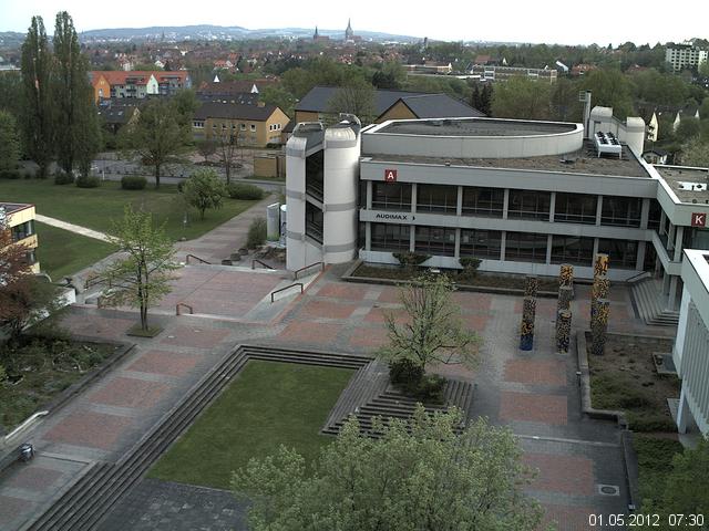 Foto der Webcam: Verwaltungsgeb&auml;ude, Innenhof mit Audimax, H&ouml;rsaal-Geb&auml;ude 1