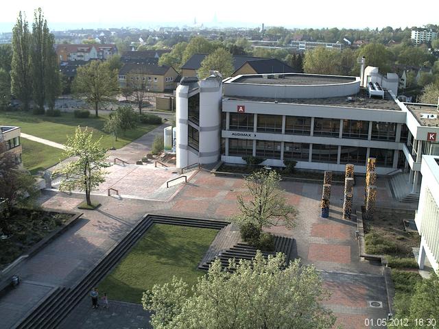 Foto der Webcam: Verwaltungsgeb&auml;ude, Innenhof mit Audimax, H&ouml;rsaal-Geb&auml;ude 1