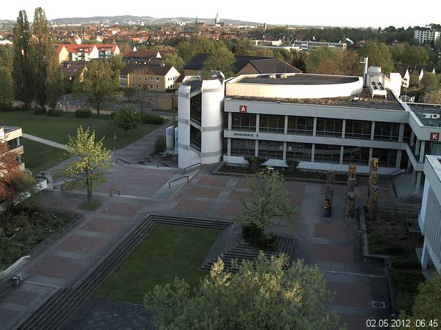 Foto der Webcam: Verwaltungsgeb&auml;ude, Innenhof mit Audimax, H&ouml;rsaal-Geb&auml;ude 1