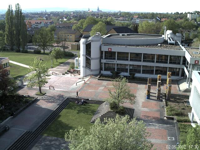 Foto der Webcam: Verwaltungsgeb&auml;ude, Innenhof mit Audimax, H&ouml;rsaal-Geb&auml;ude 1