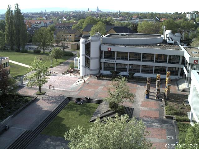 Foto der Webcam: Verwaltungsgeb&auml;ude, Innenhof mit Audimax, H&ouml;rsaal-Geb&auml;ude 1