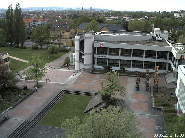 Foto der Webcam: Verwaltungsgeb&auml;ude, Innenhof mit Audimax, H&ouml;rsaal-Geb&auml;ude 1