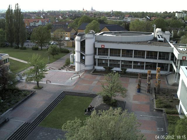 Foto der Webcam: Verwaltungsgeb&auml;ude, Innenhof mit Audimax, H&ouml;rsaal-Geb&auml;ude 1