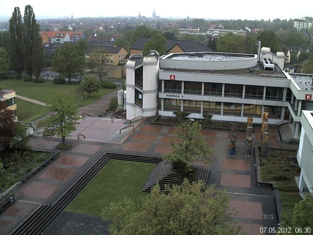 Foto der Webcam: Verwaltungsgeb&auml;ude, Innenhof mit Audimax, H&ouml;rsaal-Geb&auml;ude 1