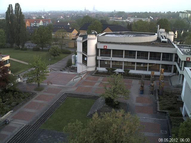 Foto der Webcam: Verwaltungsgeb&auml;ude, Innenhof mit Audimax, H&ouml;rsaal-Geb&auml;ude 1