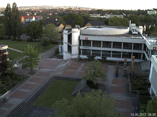 Foto der Webcam: Verwaltungsgeb&auml;ude, Innenhof mit Audimax, H&ouml;rsaal-Geb&auml;ude 1