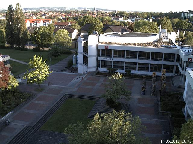 Foto der Webcam: Verwaltungsgeb&auml;ude, Innenhof mit Audimax, H&ouml;rsaal-Geb&auml;ude 1