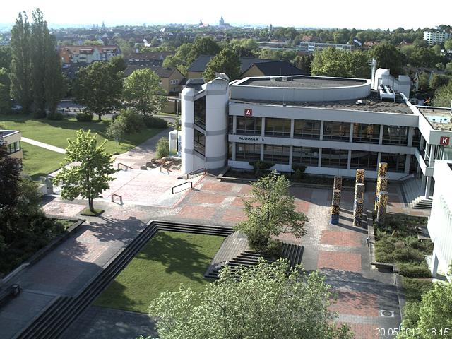 Foto der Webcam: Verwaltungsgeb&auml;ude, Innenhof mit Audimax, H&ouml;rsaal-Geb&auml;ude 1