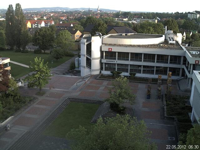 Foto der Webcam: Verwaltungsgeb&auml;ude, Innenhof mit Audimax, H&ouml;rsaal-Geb&auml;ude 1