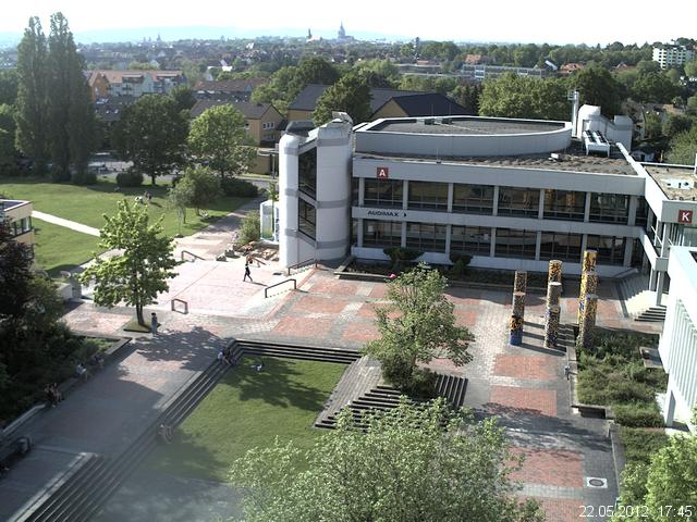 Foto der Webcam: Verwaltungsgeb&auml;ude, Innenhof mit Audimax, H&ouml;rsaal-Geb&auml;ude 1