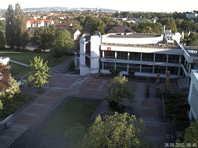 Foto der Webcam: Verwaltungsgeb&auml;ude, Innenhof mit Audimax, H&ouml;rsaal-Geb&auml;ude 1