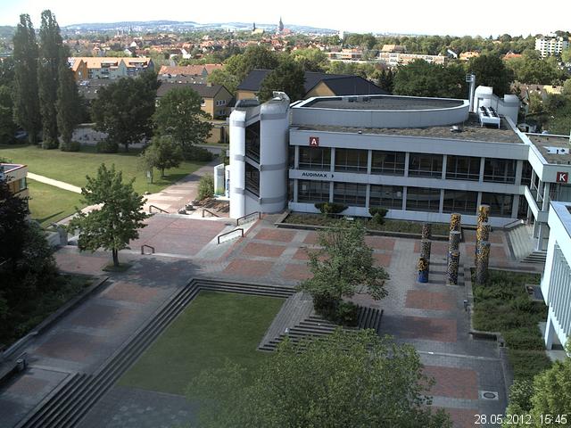 Foto der Webcam: Verwaltungsgeb&auml;ude, Innenhof mit Audimax, H&ouml;rsaal-Geb&auml;ude 1