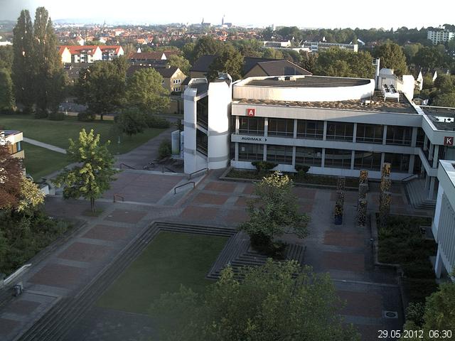 Foto der Webcam: Verwaltungsgeb&auml;ude, Innenhof mit Audimax, H&ouml;rsaal-Geb&auml;ude 1