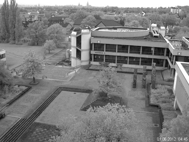 Foto der Webcam: Verwaltungsgeb&auml;ude, Innenhof mit Audimax, H&ouml;rsaal-Geb&auml;ude 1