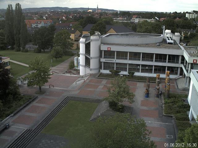Foto der Webcam: Verwaltungsgeb&auml;ude, Innenhof mit Audimax, H&ouml;rsaal-Geb&auml;ude 1