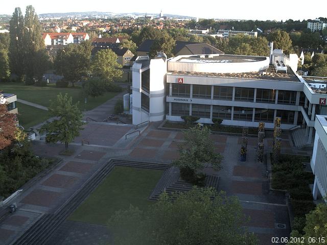 Foto der Webcam: Verwaltungsgeb&auml;ude, Innenhof mit Audimax, H&ouml;rsaal-Geb&auml;ude 1