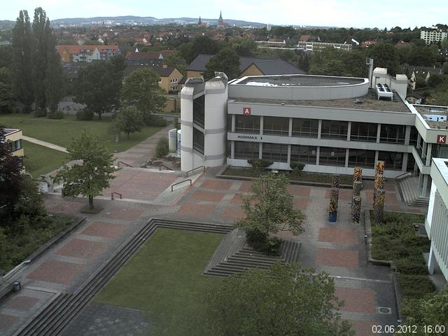 Foto der Webcam: Verwaltungsgeb&auml;ude, Innenhof mit Audimax, H&ouml;rsaal-Geb&auml;ude 1