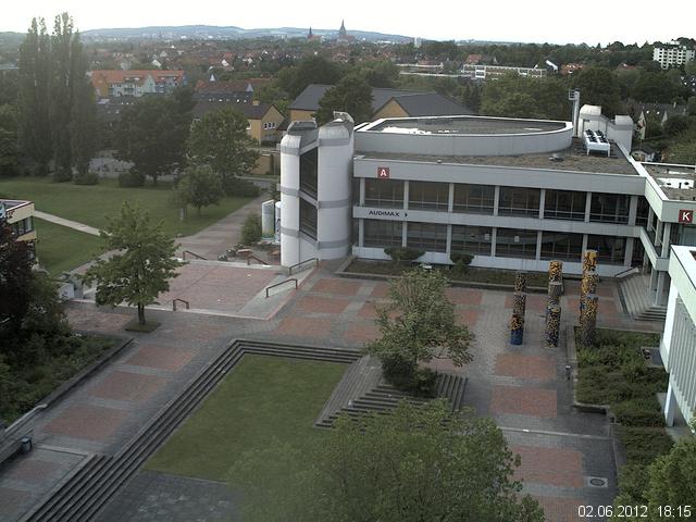 Foto der Webcam: Verwaltungsgeb&auml;ude, Innenhof mit Audimax, H&ouml;rsaal-Geb&auml;ude 1