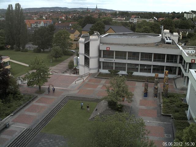 Foto der Webcam: Verwaltungsgeb&auml;ude, Innenhof mit Audimax, H&ouml;rsaal-Geb&auml;ude 1