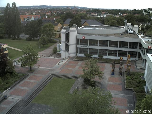 Foto der Webcam: Verwaltungsgeb&auml;ude, Innenhof mit Audimax, H&ouml;rsaal-Geb&auml;ude 1